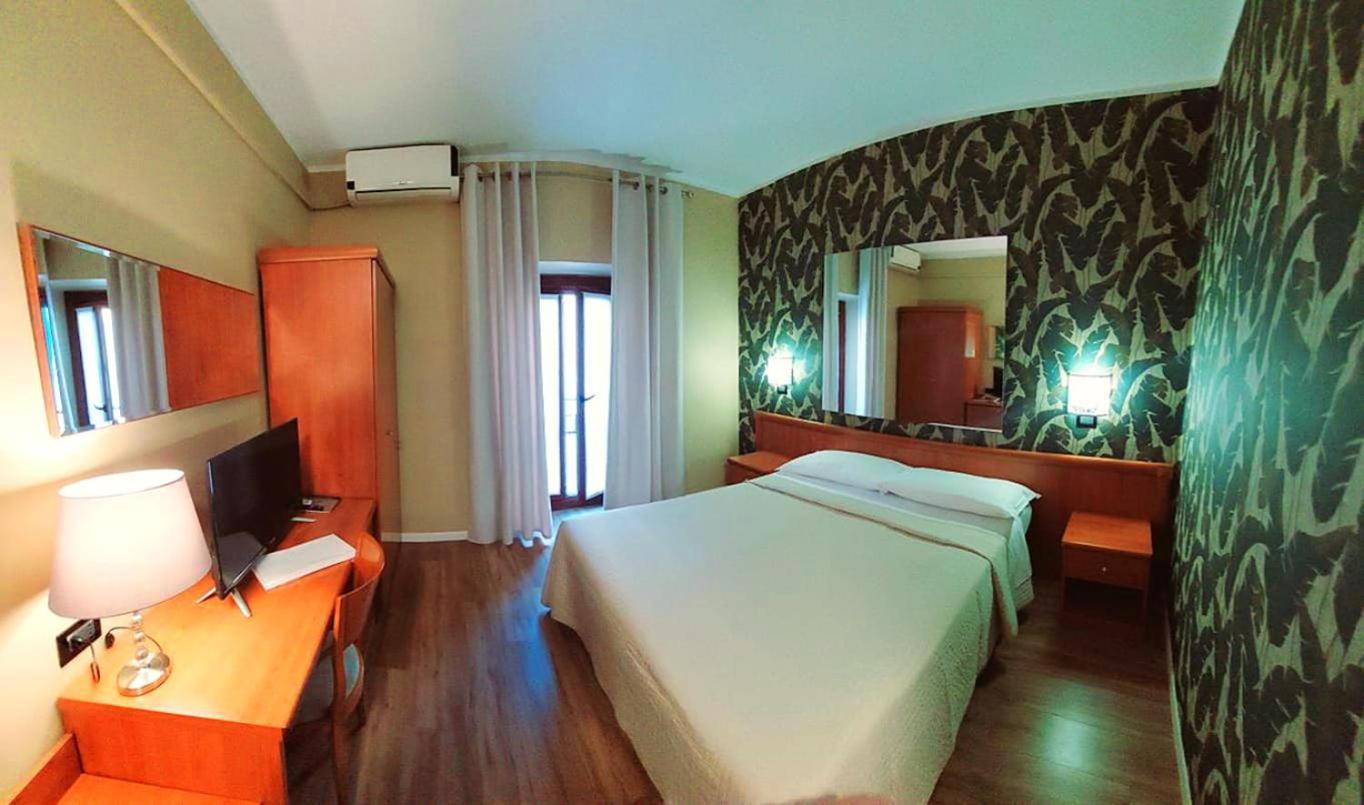 Hotel Alpi Resort Торино Екстериор снимка