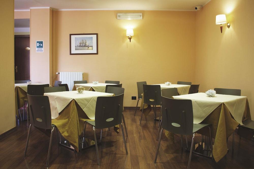 Hotel Alpi Resort Торино Екстериор снимка